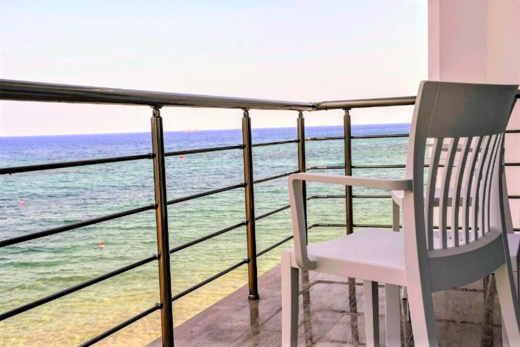 Mimoza Beachfront Hotel & Restaurant Famagusta (Northern Cyprus) Buitenkant foto